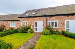 Number 21: A Breathtaking Chester Cottage with Parking